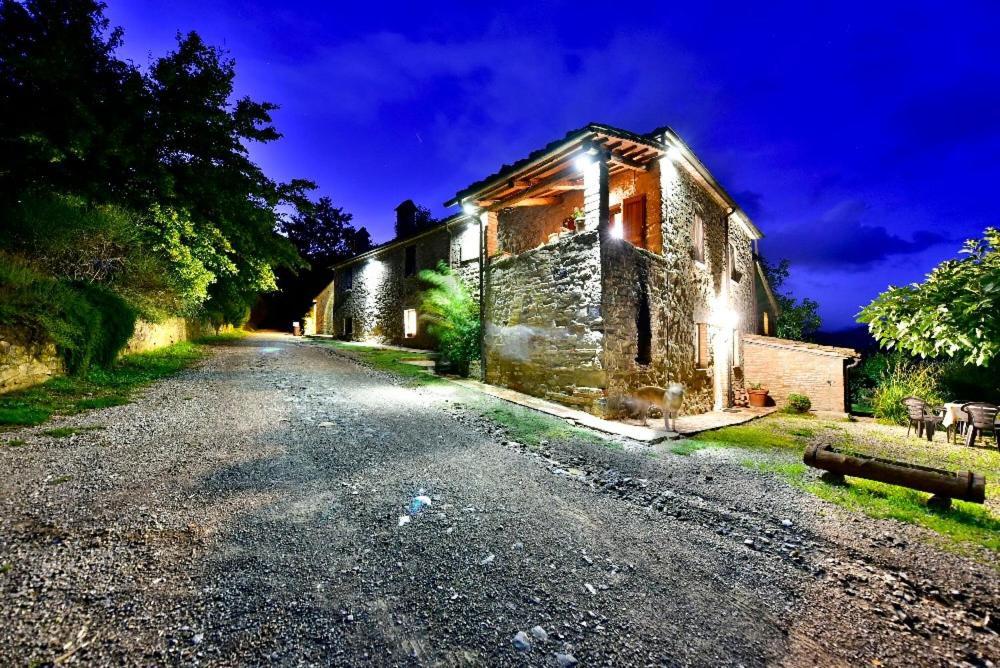 Agriturismo Corvaia Radicofani Eksteriør billede
