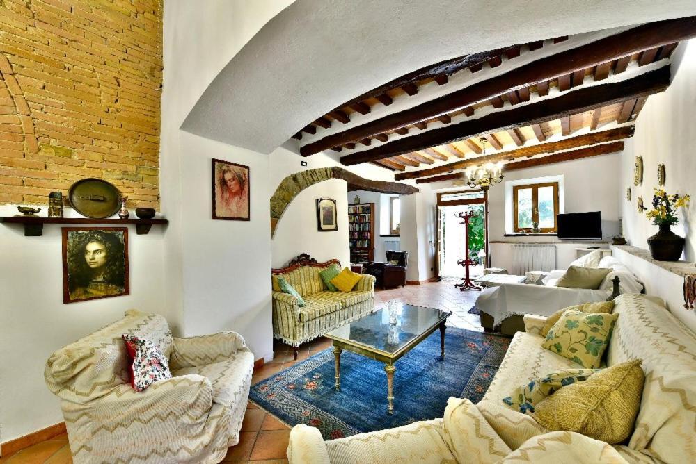 Agriturismo Corvaia Radicofani Eksteriør billede