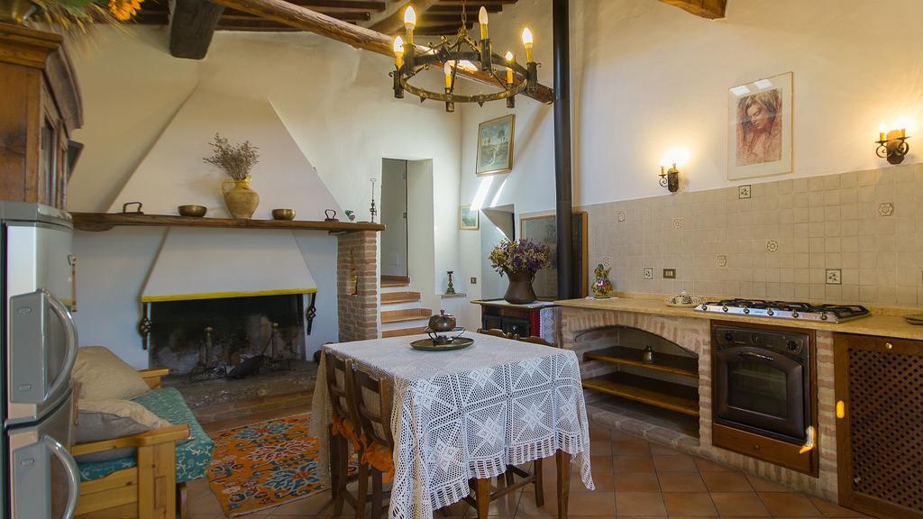 Agriturismo Corvaia Radicofani Eksteriør billede