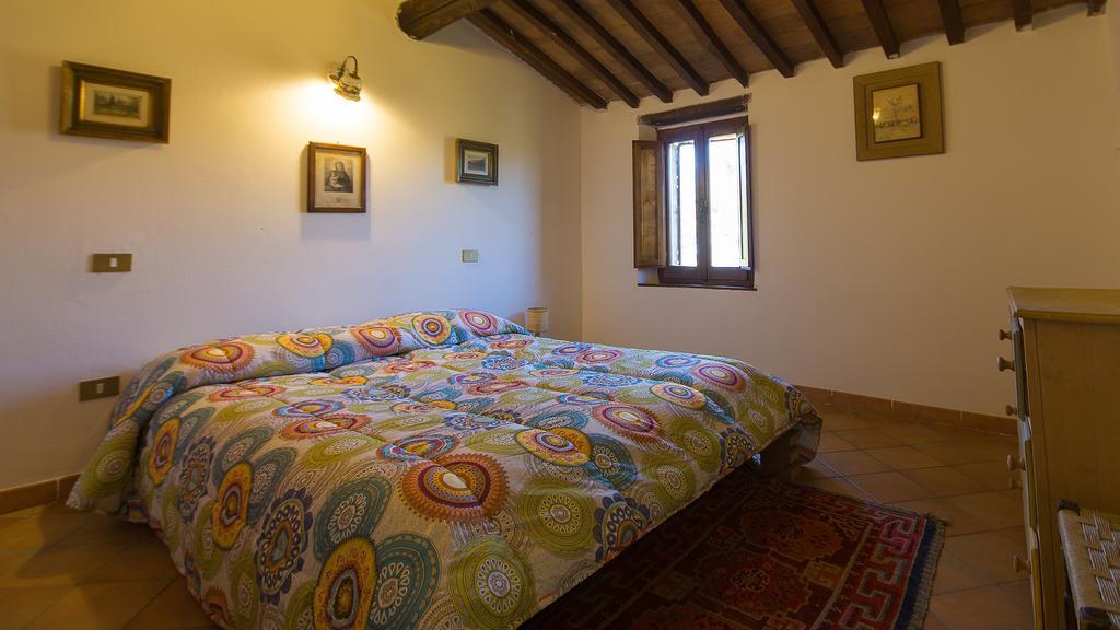 Agriturismo Corvaia Radicofani Eksteriør billede